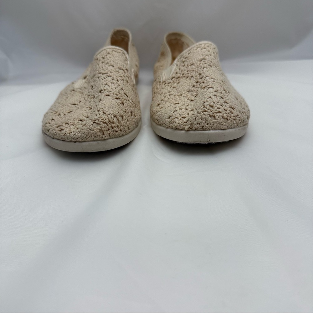 Cream Crochet Slip-On Flats Boho Grandmacore VTG Inspired Size 9.5 Airwalk 🧡 - Picture 3 of 10